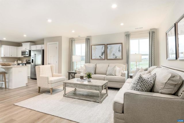 41 WHITE SANDS BLVD, Barboursville, VA 22923