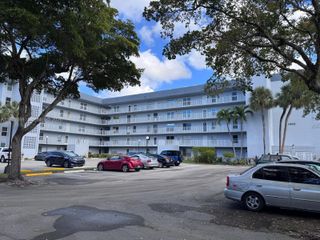 1402 NW 80th Ave 107, Margate, FL 33063