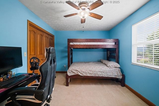 105 Flintstone Drive, Eleanor, WV 25070