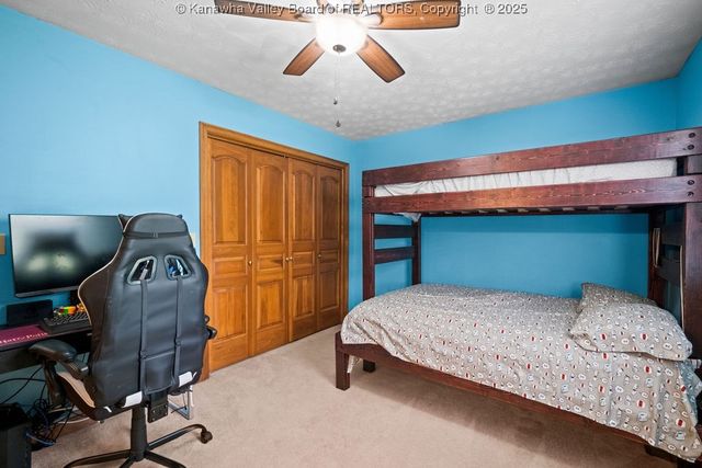 105 Flintstone Drive, Eleanor, WV 25070