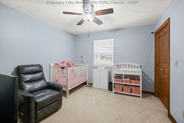 105 Flintstone Drive, Eleanor, WV 25070