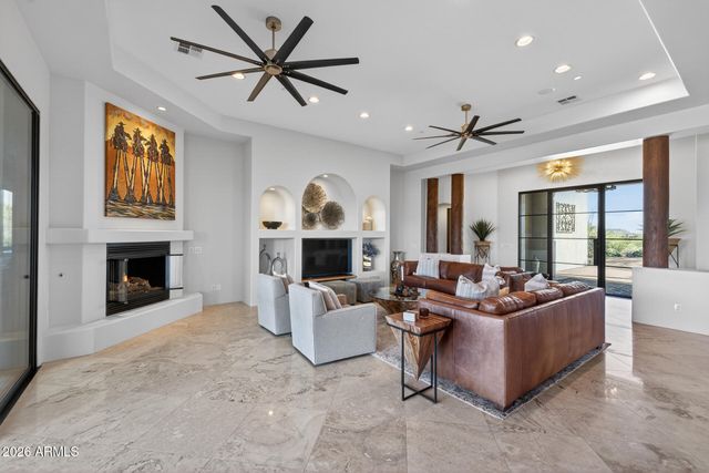 10136 E FILAREE Lane, Scottsdale, AZ 85262