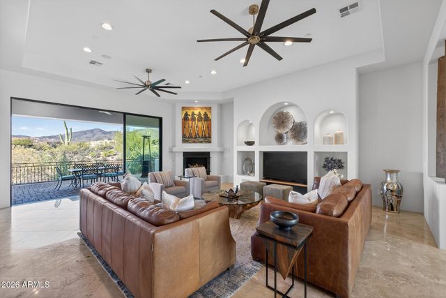 10136 E FILAREE Lane, Scottsdale, AZ 85262