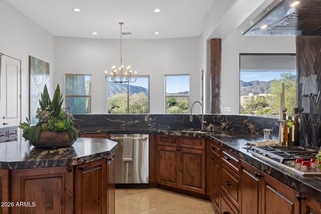 10136 E FILAREE Lane, Scottsdale, AZ 85262