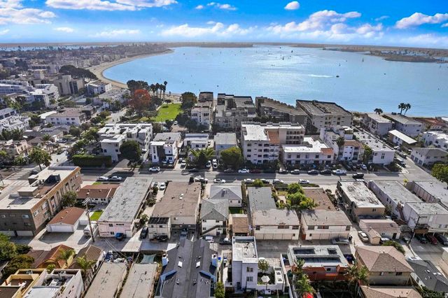 1250 Pacific Beach Dr, San Diego, CA 92109