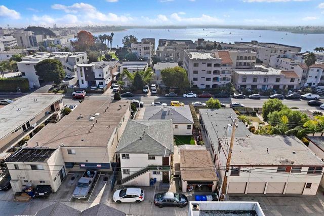 1250 Pacific Beach Dr, San Diego, CA 92109