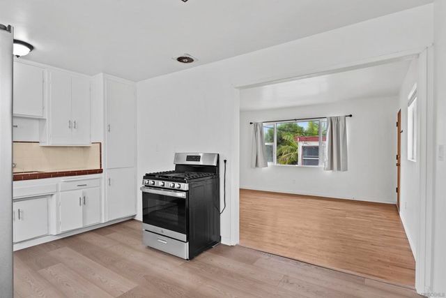 1250 Pacific Beach Dr, San Diego, CA 92109