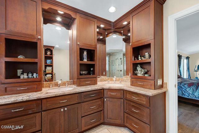 29757 Kimberly Drive, Agoura Hills, CA 91301