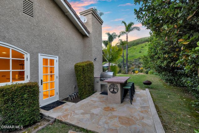 29757 Kimberly Drive, Agoura Hills, CA 91301