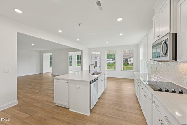 140 Bronze Leaf Drive, Lillington, NC 27546