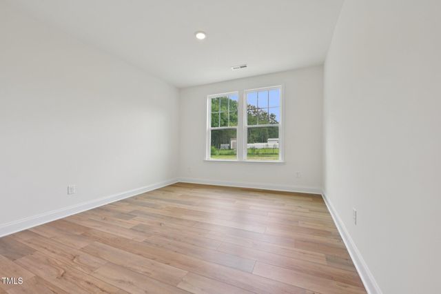 140 Bronze Leaf Drive, Lillington, NC 27546