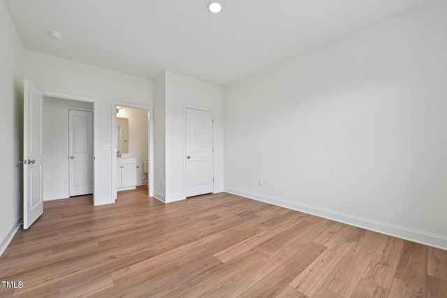 140 Bronze Leaf Drive, Lillington, NC 27546