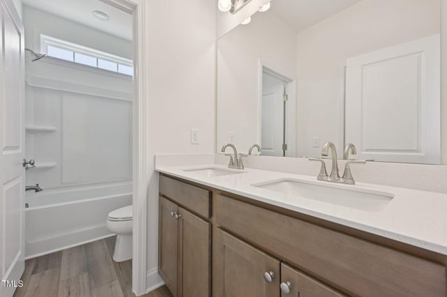 140 Bronze Leaf Drive, Lillington, NC 27546