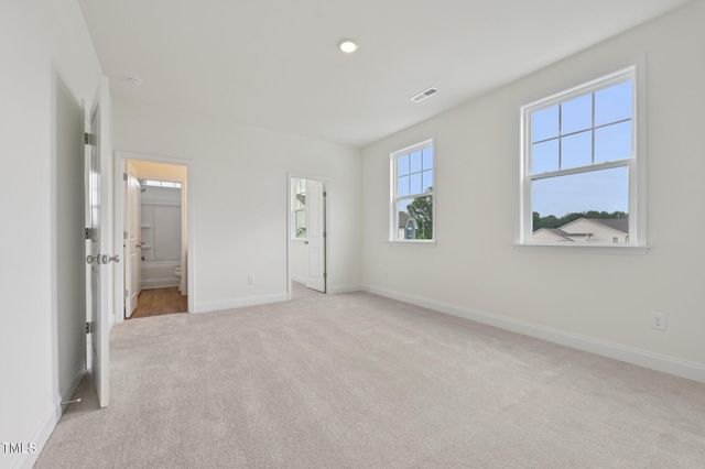 140 Bronze Leaf Drive, Lillington, NC 27546