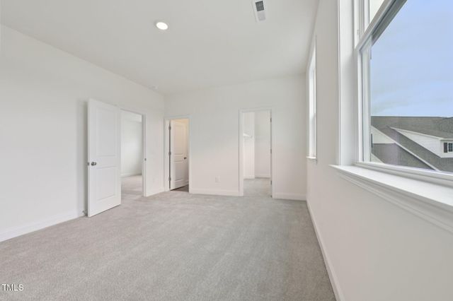 140 Bronze Leaf Drive, Lillington, NC 27546