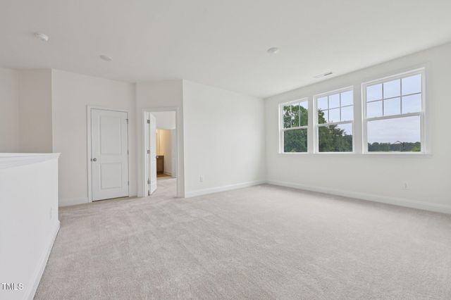 140 Bronze Leaf Drive, Lillington, NC 27546