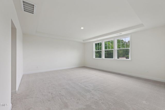 140 Bronze Leaf Drive, Lillington, NC 27546