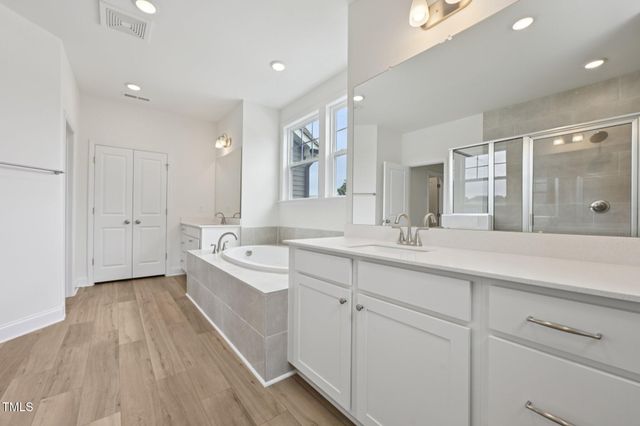 140 Bronze Leaf Drive, Lillington, NC 27546