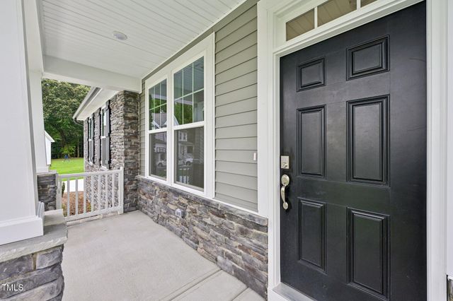 140 Bronze Leaf Drive, Lillington, NC 27546