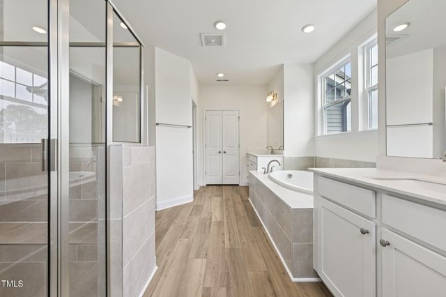 140 Bronze Leaf Drive, Lillington, NC 27546