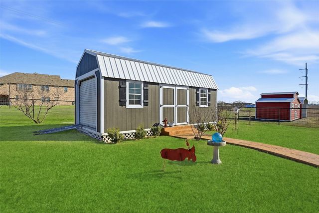 11162 Farmington Road, Van Alstyne, TX 75495