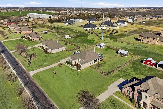 11162 Farmington Road, Van Alstyne, TX 75495