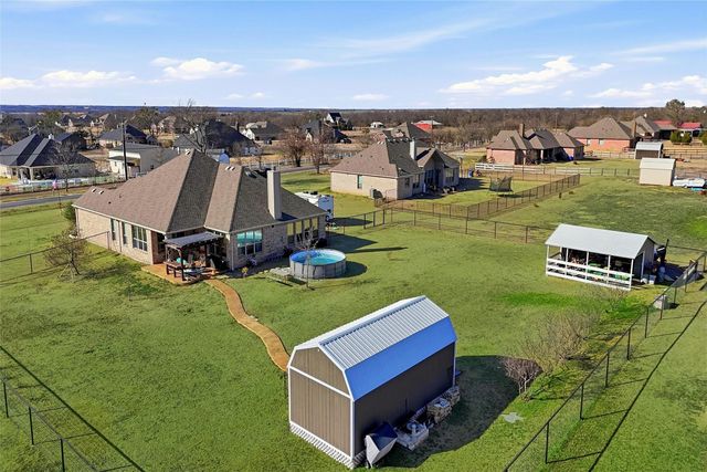 11162 Farmington Road, Van Alstyne, TX 75495