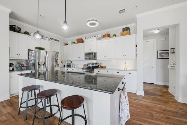 11162 Farmington Road, Van Alstyne, TX 75495