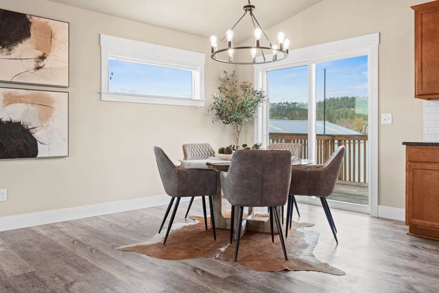 9817 E Hoffman Ct, Spokane Valley, WA 99206