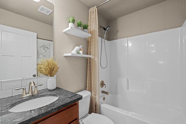 9817 E Hoffman Ct, Spokane Valley, WA 99206