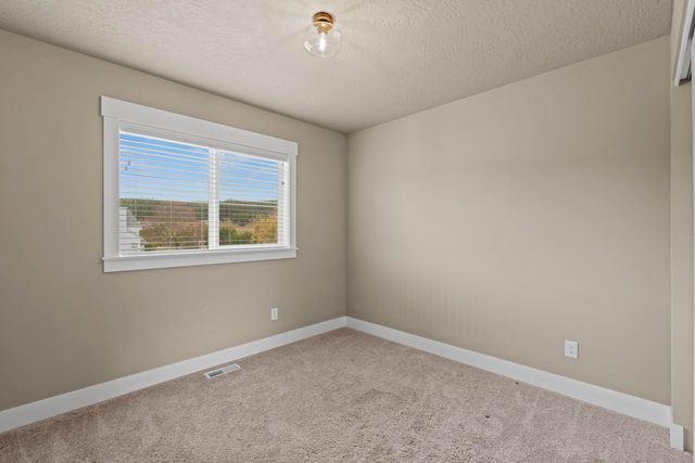 9817 E Hoffman Ct, Spokane Valley, WA 99206