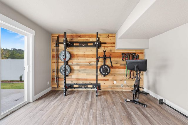 9817 E Hoffman Ct, Spokane Valley, WA 99206