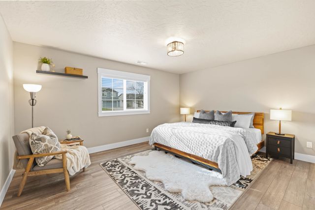 9817 E Hoffman Ct, Spokane Valley, WA 99206