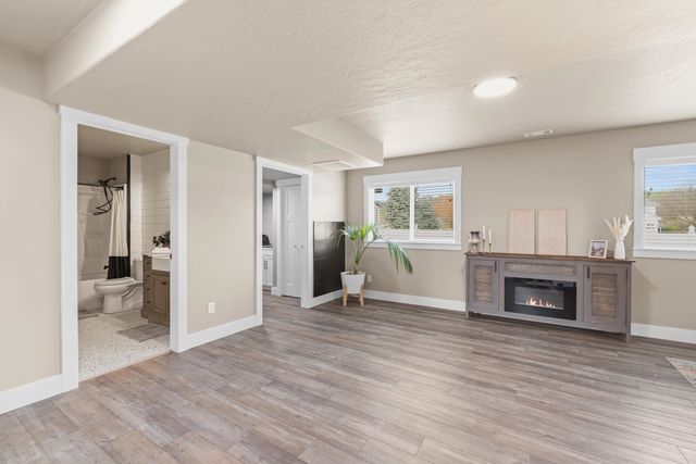 9817 E Hoffman Ct, Spokane Valley, WA 99206