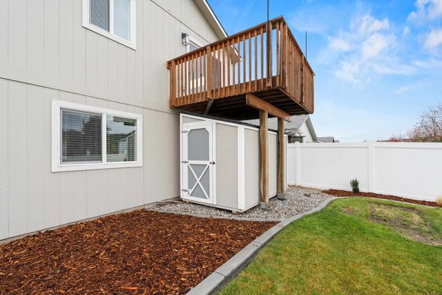 9817 E Hoffman Ct, Spokane Valley, WA 99206