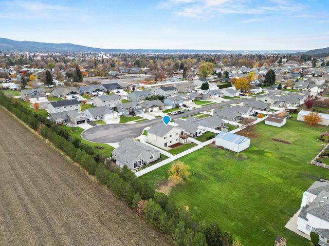 9817 E Hoffman Ct, Spokane Valley, WA 99206