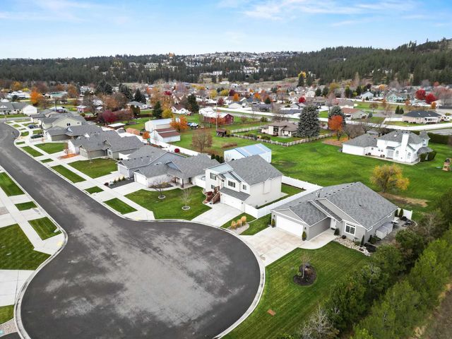 9817 E Hoffman Ct, Spokane Valley, WA 99206