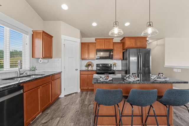 9817 E Hoffman Ct, Spokane Valley, WA 99206