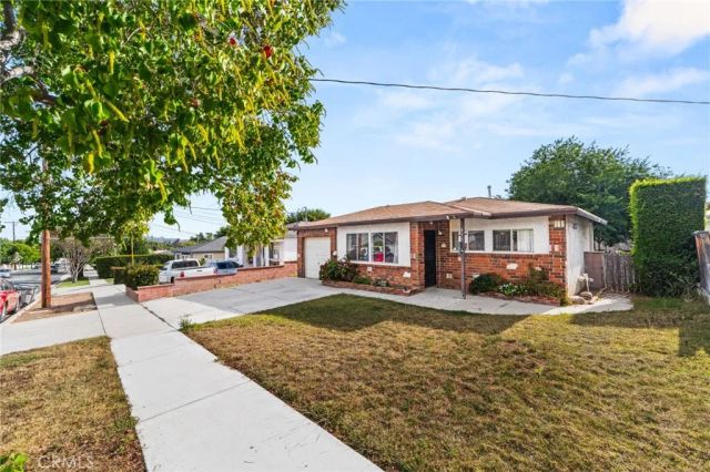 415 N Eucla, San Dimas, CA 91773