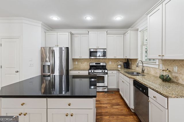 1634 Gilstrap Lane NW, Atlanta, GA 30318