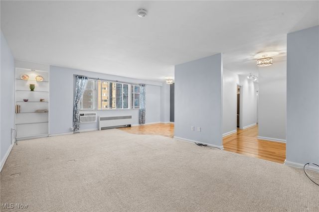 11820 Edgewater Drive 415, Lakewood, OH 44107