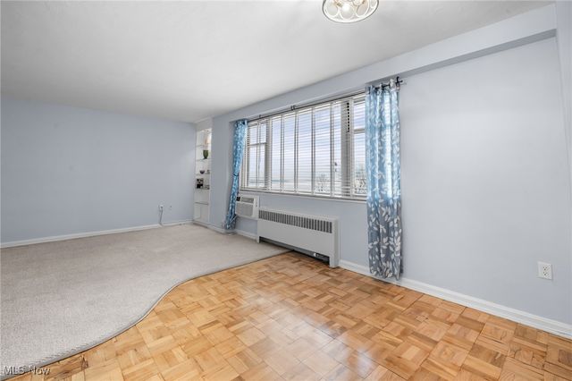 11820 Edgewater Drive 415, Lakewood, OH 44107