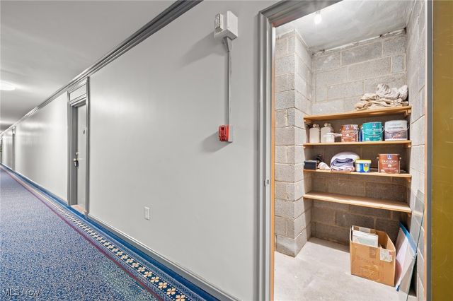 11820 Edgewater Drive 415, Lakewood, OH 44107