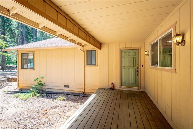 2226 Blair Rd, Pollock Pines, CA 95726