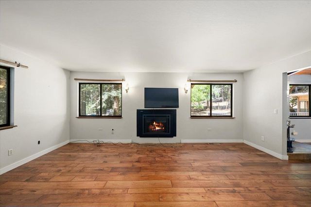 2226 Blair Rd, Pollock Pines, CA 95726