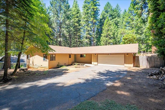 2226 Blair Rd, Pollock Pines, CA 95726