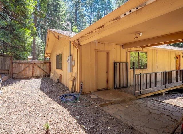 2226 Blair Rd, Pollock Pines, CA 95726