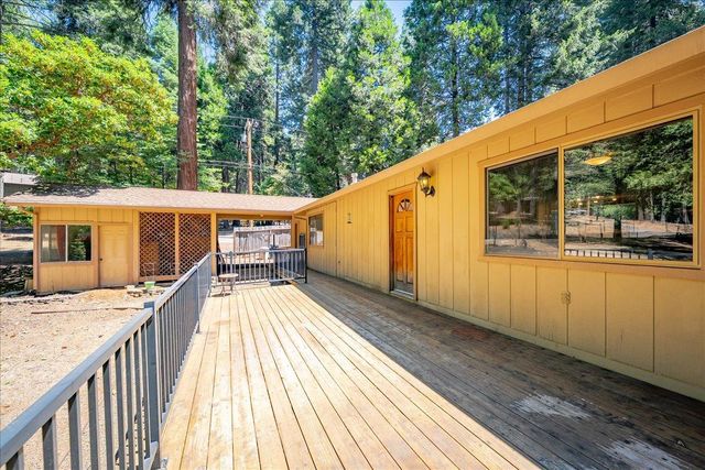 2226 Blair Rd, Pollock Pines, CA 95726