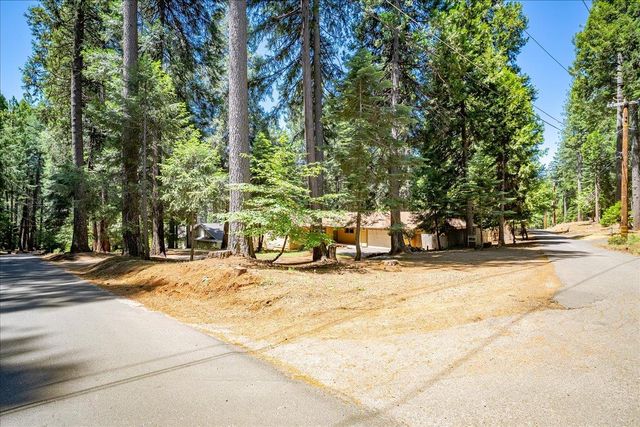 2226 Blair Rd, Pollock Pines, CA 95726