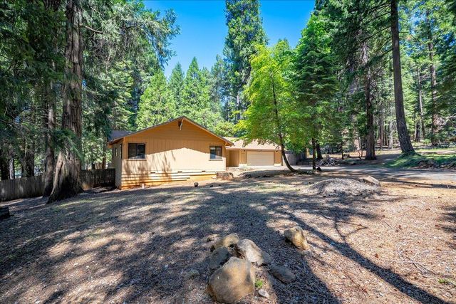 2226 Blair Rd, Pollock Pines, CA 95726
